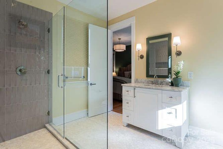 Furnished interior view inside a new home in , Sylva (Image 10).