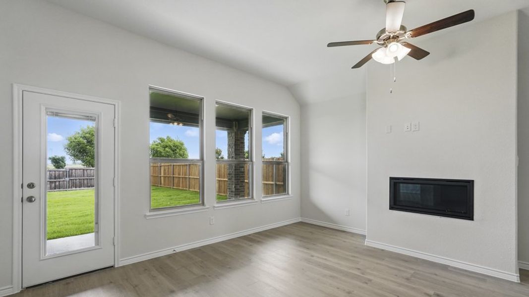 Spacious, unfurnished interior of a new home in Lakewood Trails, Forney (Image 13). Spacious, unfurnished interior of a new home in Lakewood Trails, Forney (Image 13).