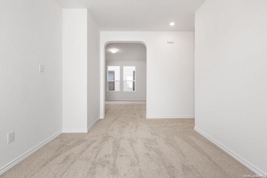 Spacious, unfurnished interior of a new home in Legend Heights, New Braunfels (Image 21).