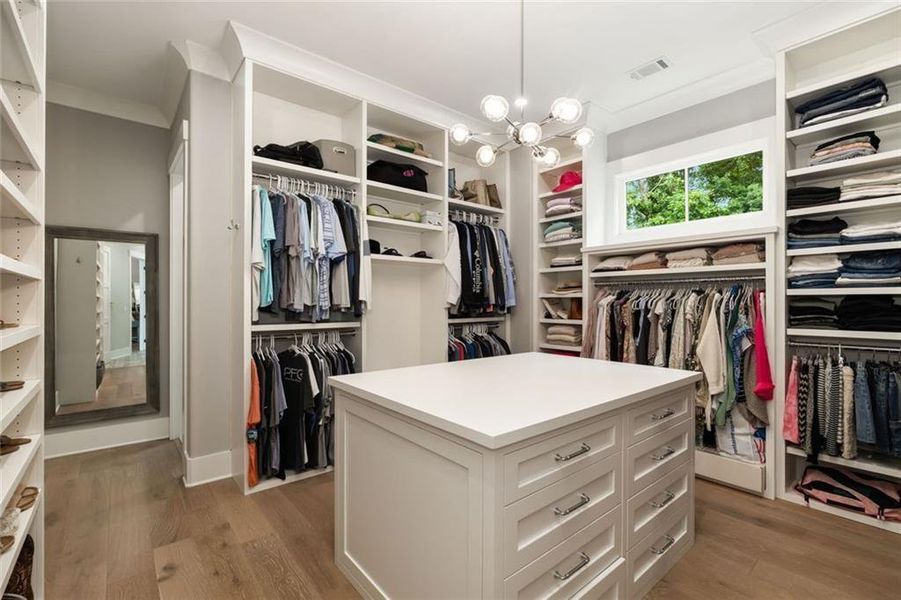Furnished interior view inside a new home in , Gainesville (Image 13).