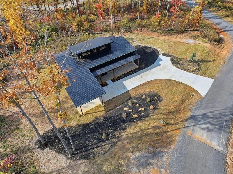 Image 33 of a home in .