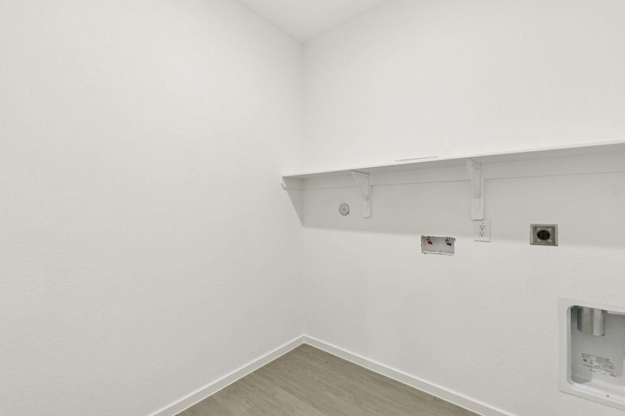 Spacious, unfurnished interior of a new home in Windcress, Cove (Image 22).