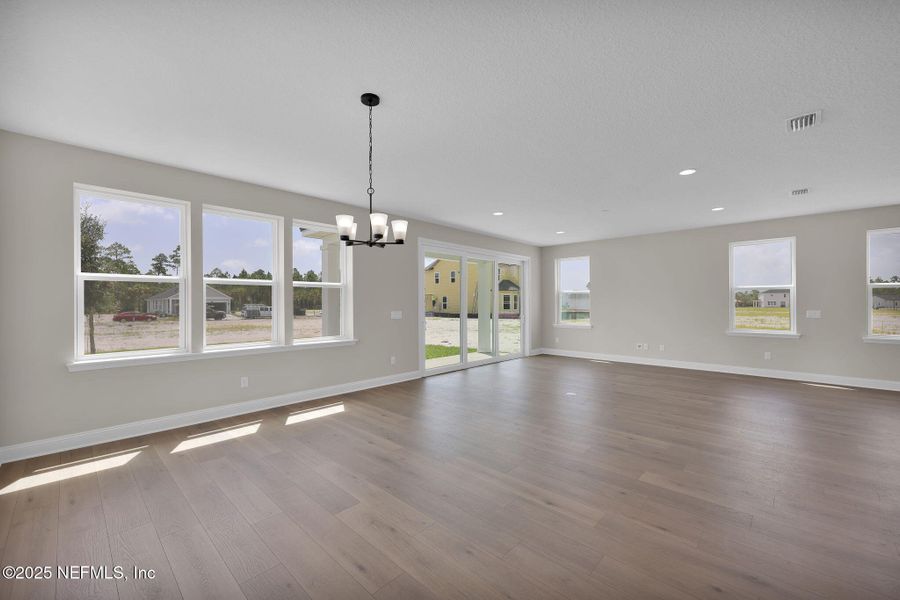 Spacious, unfurnished interior of a new home in Seabrook Village at Nocatee, Ponte Vedra (Image 27).