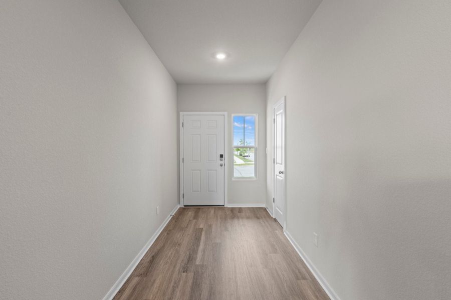 New Home in TAYLOR, TX.  - Slide 9