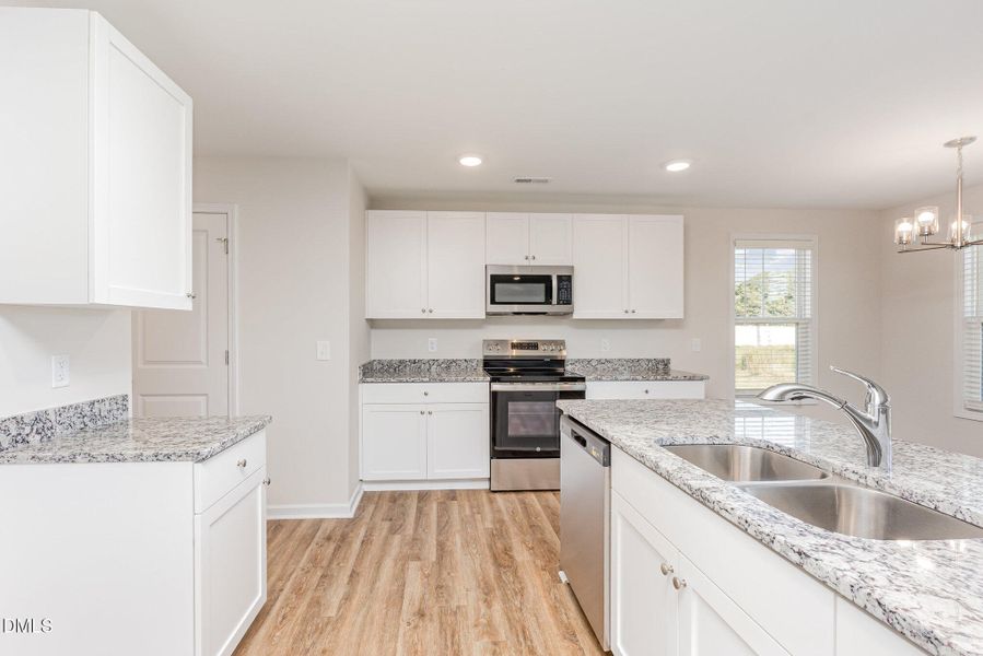 011_cj4a1848-edit_727