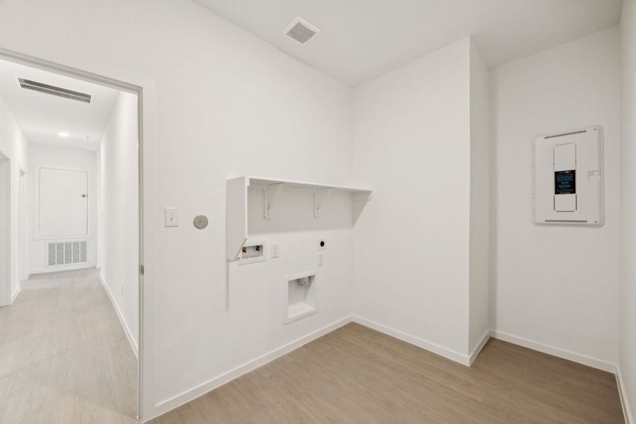 Representative unfurnished interior of a home built from the Beeville by Pulte Homes in Saddleback at Santa Rita Ranch, Liberty Hill (Image 15).