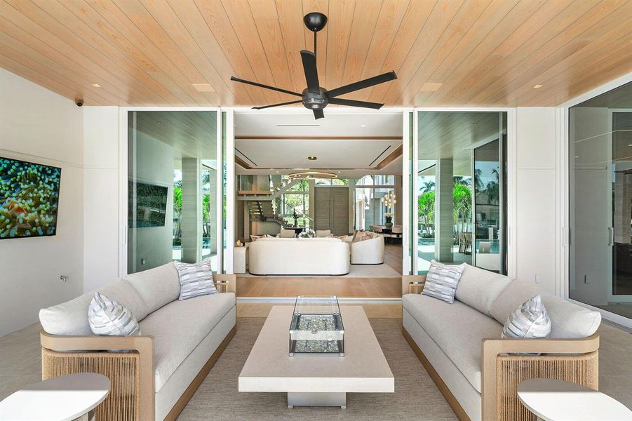 336_Coconut_Palm_Road_27