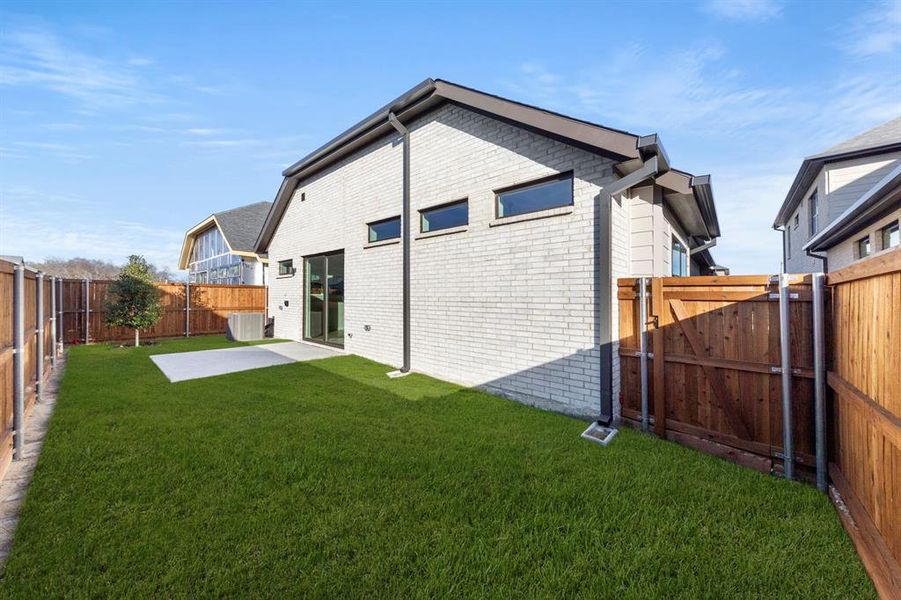 25_27. 1707 Morningside - Back