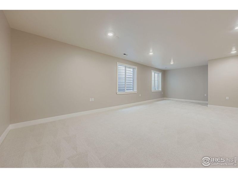 Spacious, unfurnished interior of a new home in , Broomfield (Image 38).