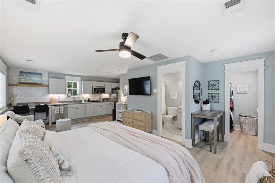 Furnished interior view inside a new home in , Charleston (Image 11).