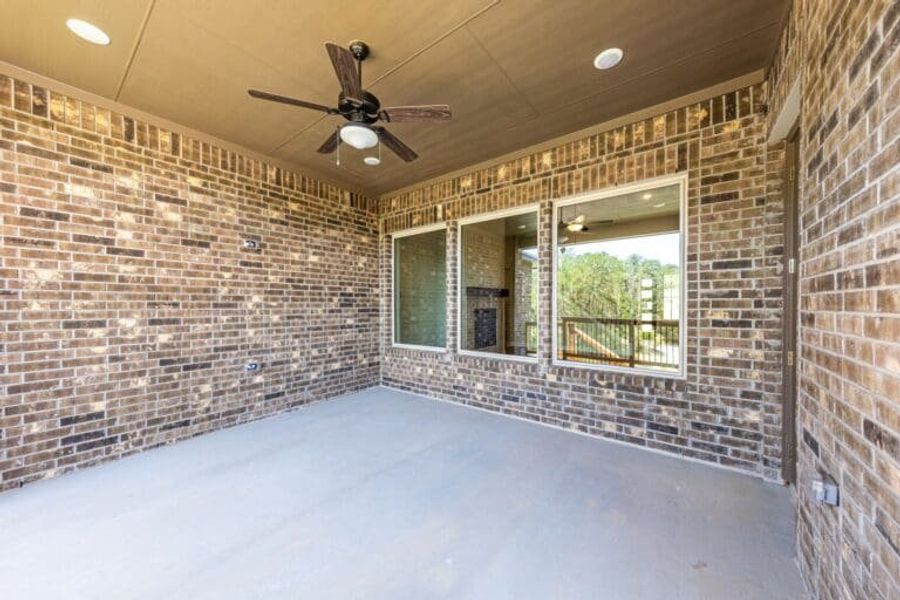 54-web-or-mls-SQFT-0394