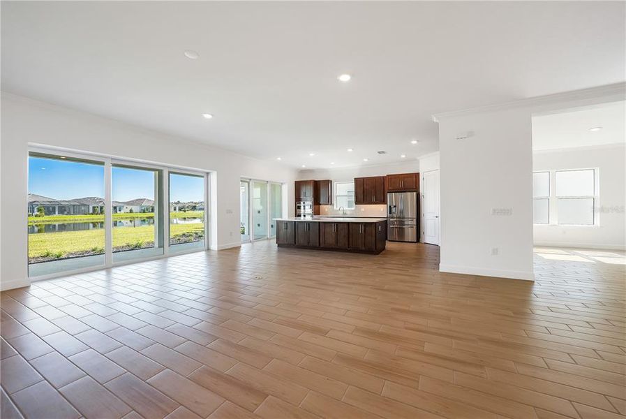 Spacious, unfurnished interior of a new home in Esplanade at Skye Ranch, Sarasota (Image 24).