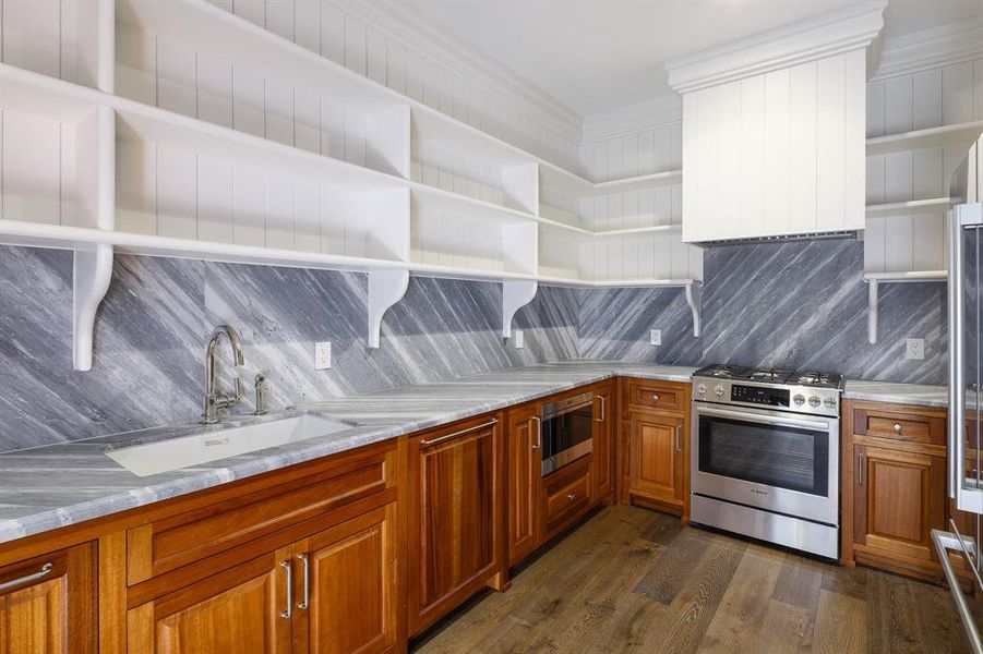 Catering kitchen with additional appliances