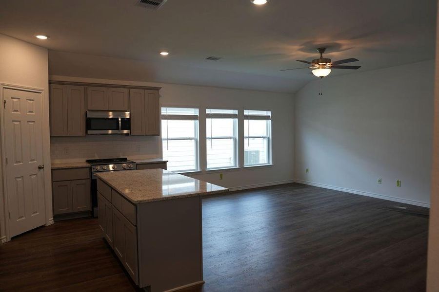 Image 34 of a home in .