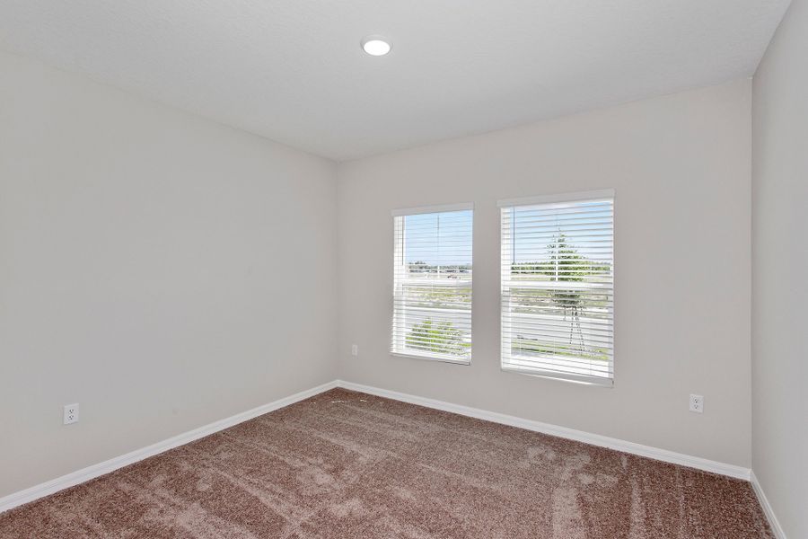 Spacious, unfurnished interior of a new home in Two Rivers, Zephyrhills (Image 22).