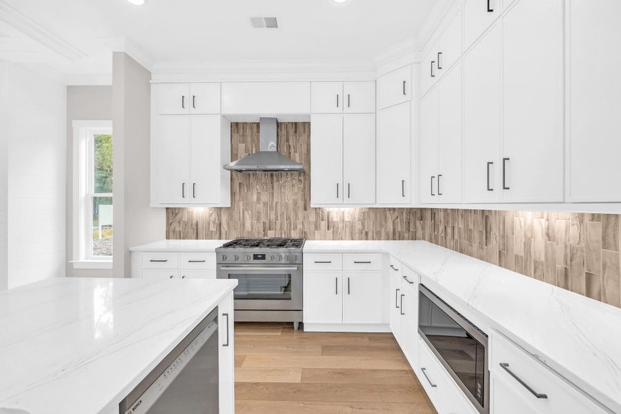 Furnished interior view inside a new home in , Georgetown (Image 9).