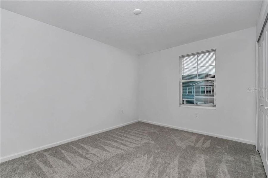 Spacious, unfurnished interior of a new home in , Ocala (Image 30).