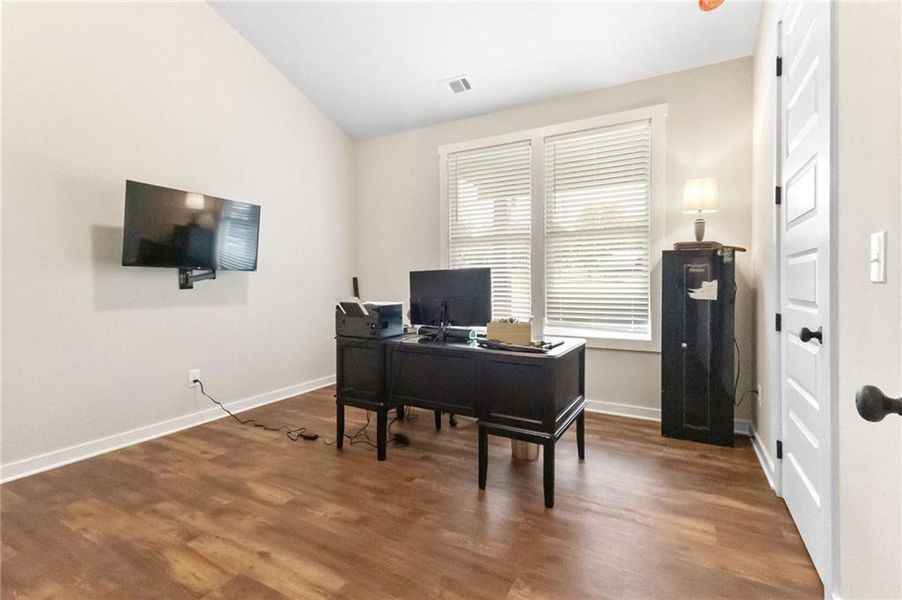 Furnished interior view inside a new home in , Bremen (Image 27).