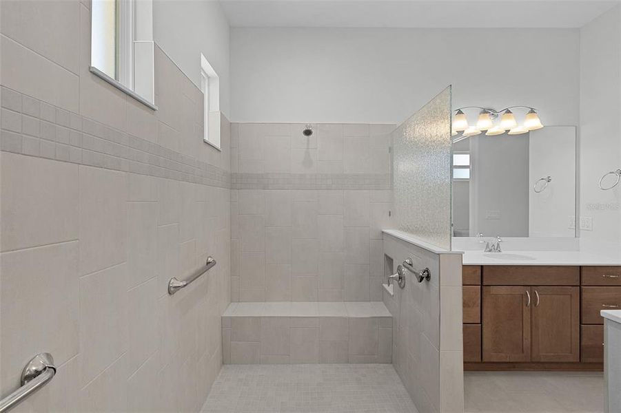 Furnished interior view inside a new home in , Lady Lake (Image 20).