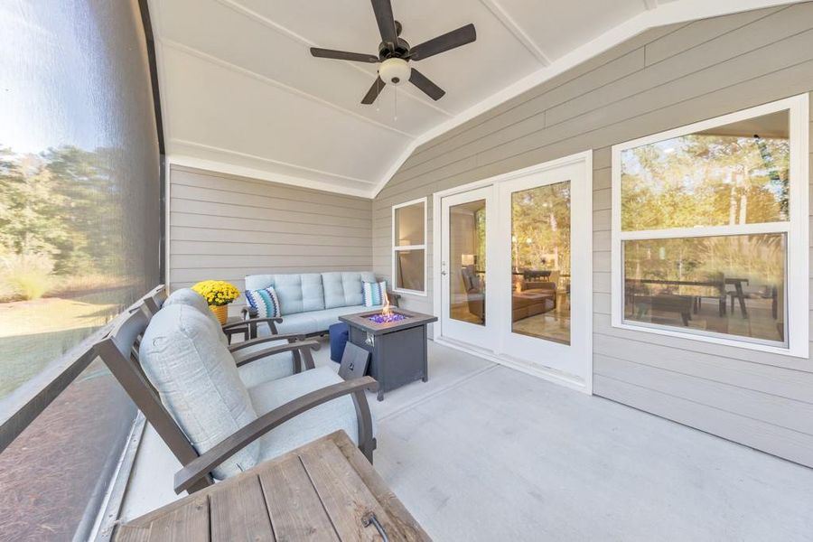 Exterior details and patio area of a home in Madeira, Acworth (Image 21).