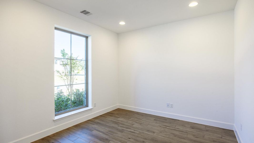 Spacious, unfurnished interior of a new home in Parmer Ranch 50', Georgetown (Image 16).