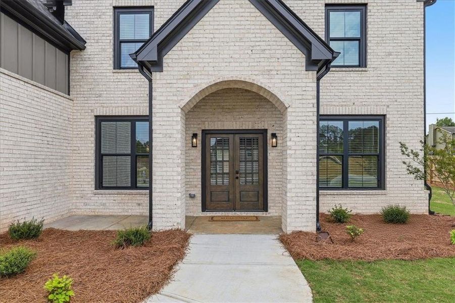 Exterior details and patio area of a home in , Lawrenceville (Image 29).
