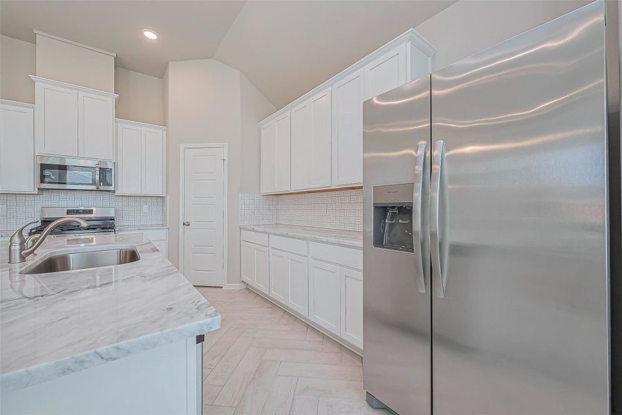 Furnished interior view inside a new home in La Segarra, Brookshire (Image 8).