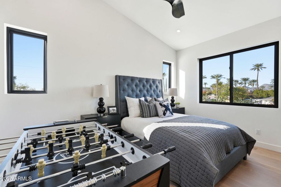 Upstairs bedroom Upstairs bedroom