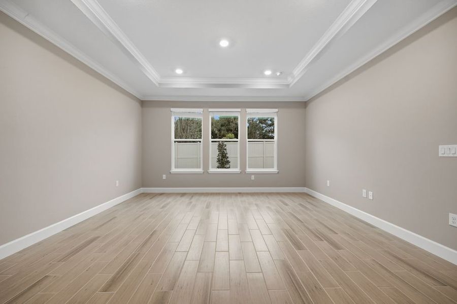 Spacious, unfurnished interior of a new home in Headwaters at Lofton Creek, Yulee (Image 26).
