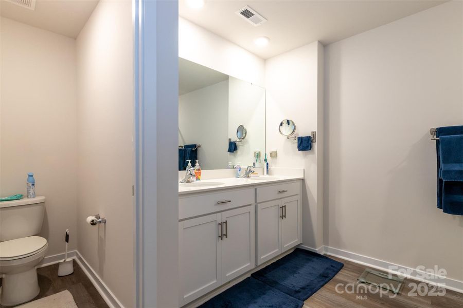 Furnished interior view inside a new home in , Kings Mountain (Image 12).