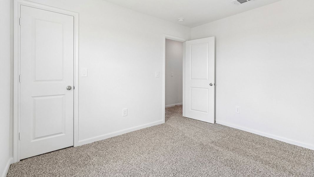 Spacious, unfurnished interior of a new home in Prairie Lakes, Buda (Image 29).