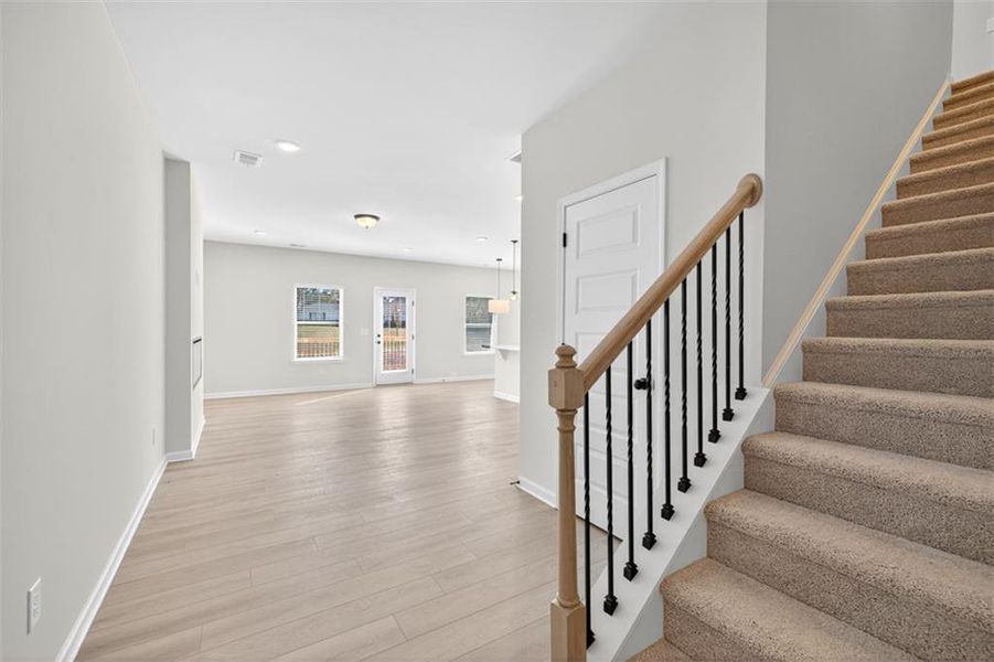Spacious, unfurnished interior of a new home in Franklin Manor, Lawrenceville (Image 36).