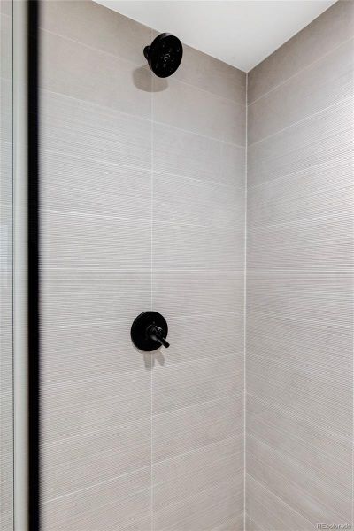 Image 41 of a home in .