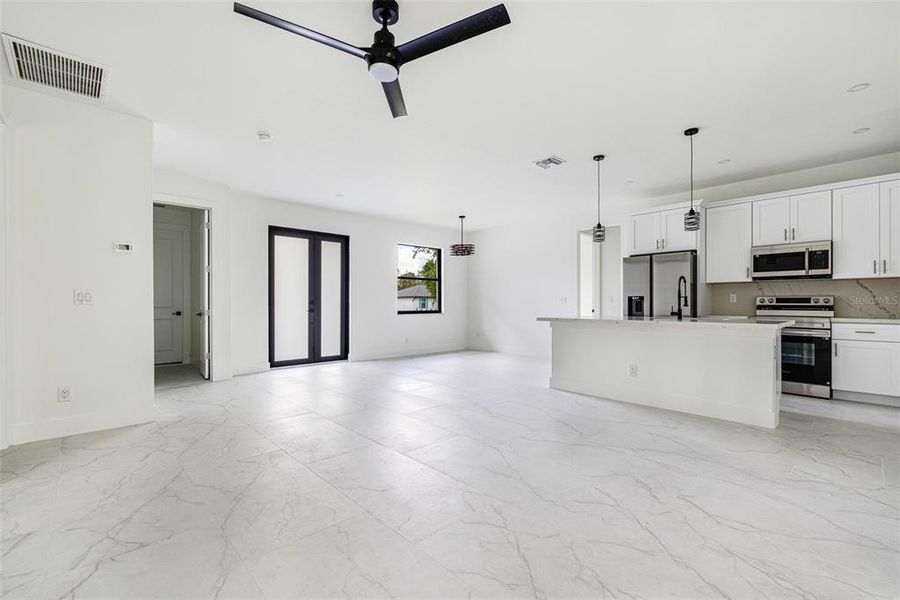 Spacious, unfurnished interior of a new home in , Port Charlotte (Image 33).