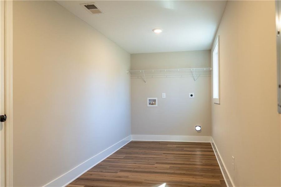 Spacious, unfurnished interior of a new home in , Aragon (Image 14).