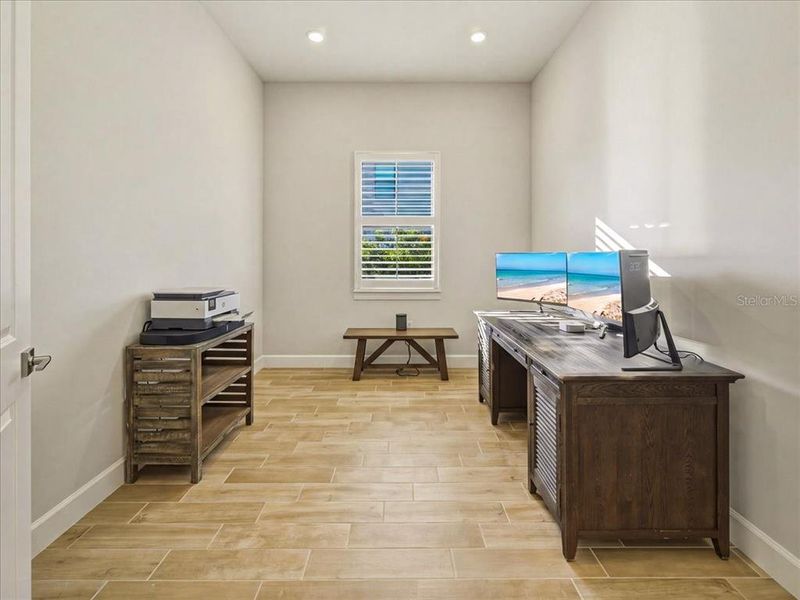 Furnished interior view inside a new home in Talon Preserve on Palmer Ranch, Nokomis (Image 9).
