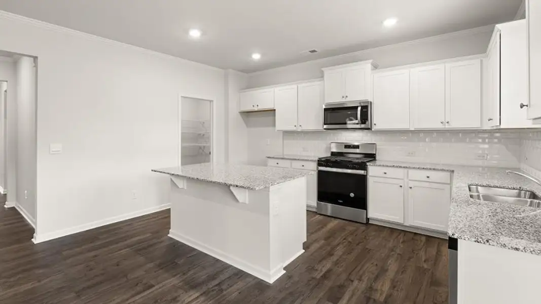 Furnished interior view inside a new home in Thompson Ridge, Dallas (Image 7). Furnished interior view inside a new home in Thompson Ridge, Dallas (Image 7).