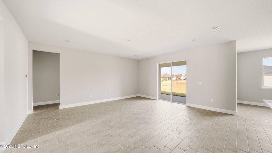 Spacious, unfurnished interior of a new home in , Palm Coast (Image 33).
