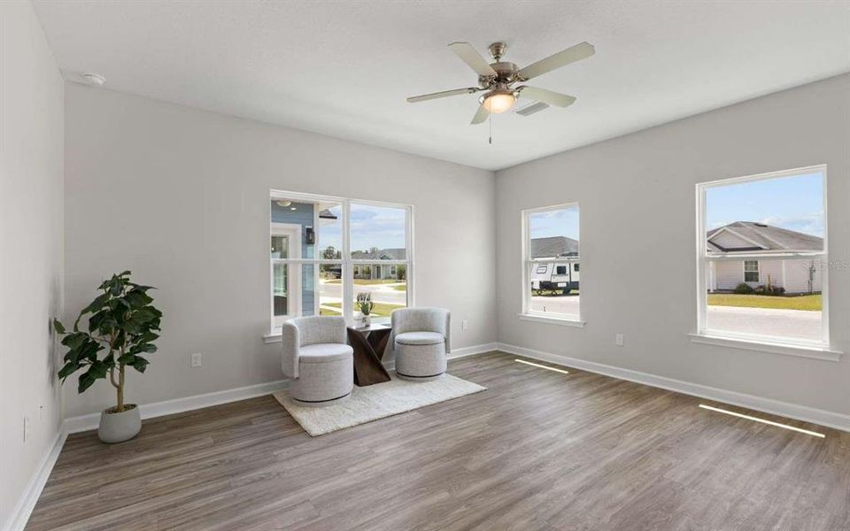 Spacious, unfurnished interior of a new home in , Live Oak (Image 17).
