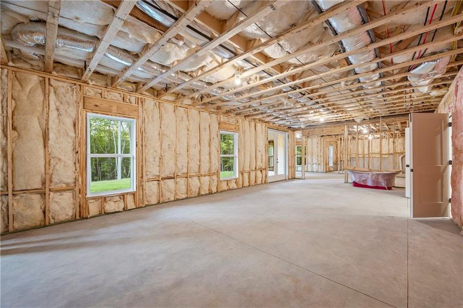 Spacious, unfurnished interior of a new home in , Flowery Branch (Image 20).