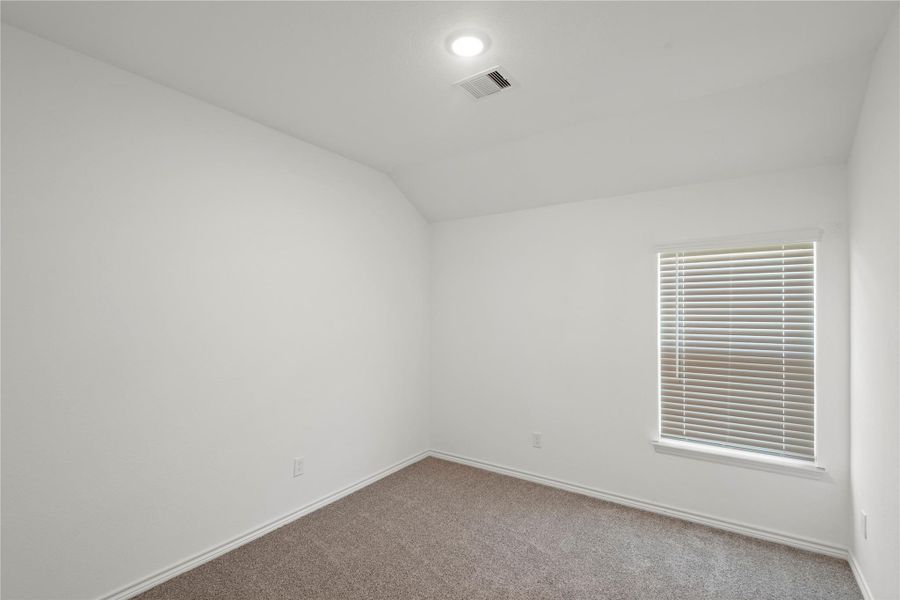 Spacious, unfurnished interior of a new home in , Dayton (Image 21).