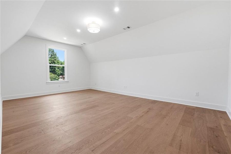 Spacious, unfurnished interior of a new home in , Powder Springs (Image 28).