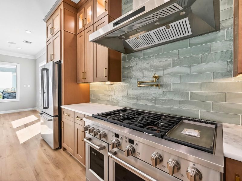 Furnished interior view inside a new home in , Freeport (Image 14).
