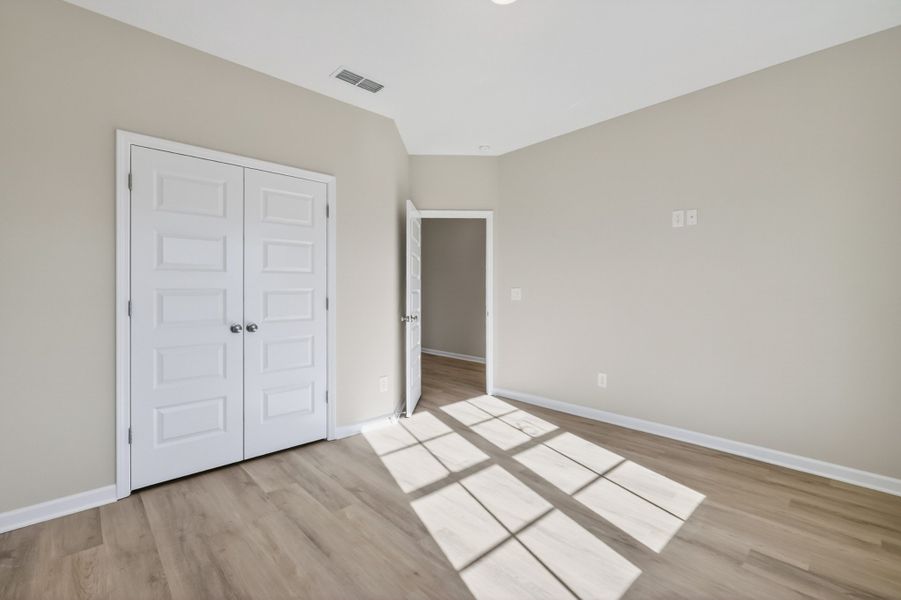 Spacious, unfurnished interior of a new home in Legacy Preserve, Tullahoma (Image 20).