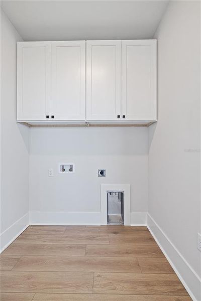 Spacious, unfurnished interior of a new home in , St. Petersburg (Image 20).