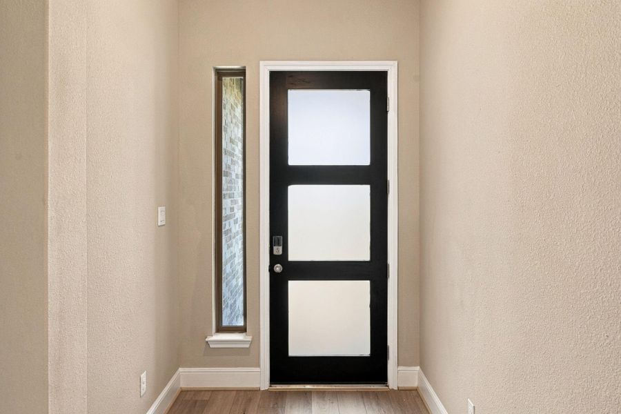 Spacious, unfurnished interior of a new home in Coastal Point, League City (Image 18).