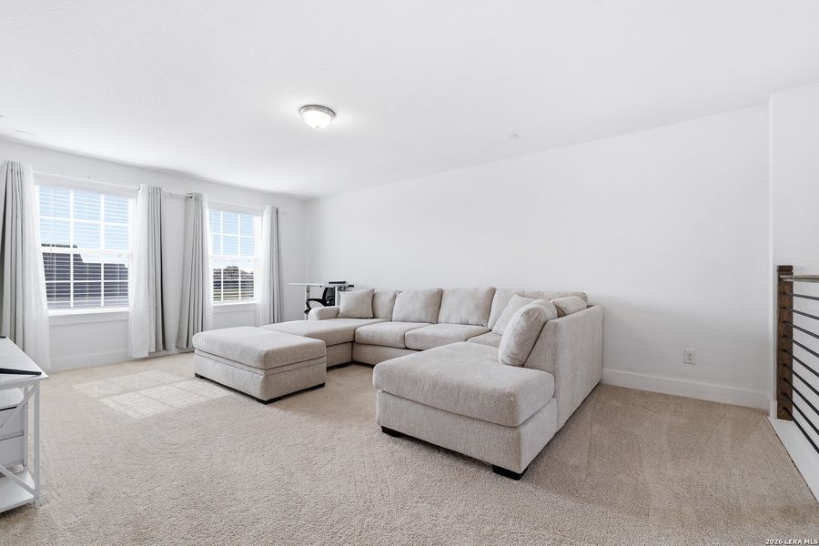 Furnished interior view inside a new home in , Seguin (Image 5).