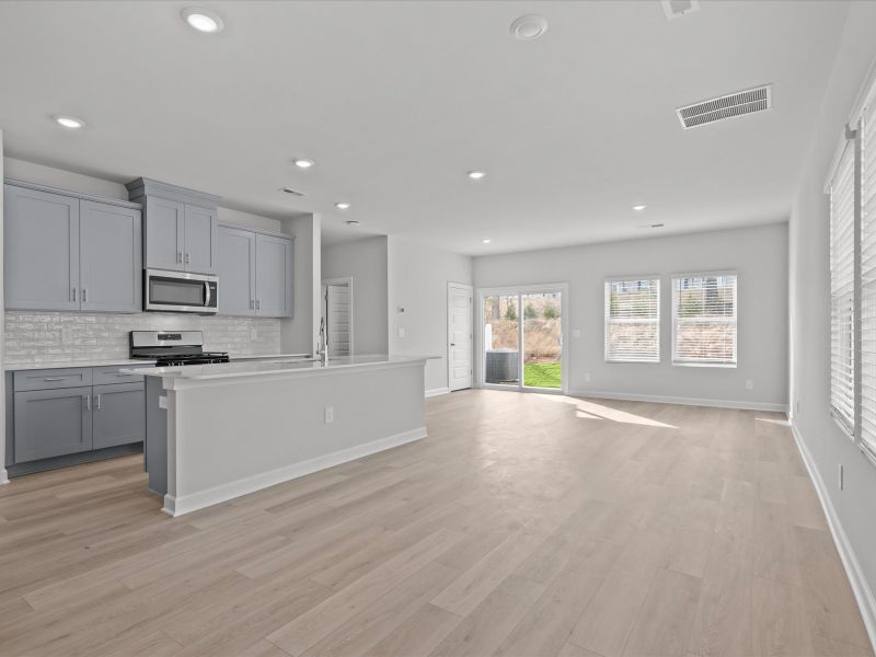 Spacious, unfurnished interior of a new home in Northbrook Village Townes, Taylors (Image 13).