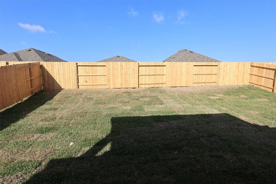 Exterior details and patio area of a home in Lone Star Landing, Montgomery (Image 3).