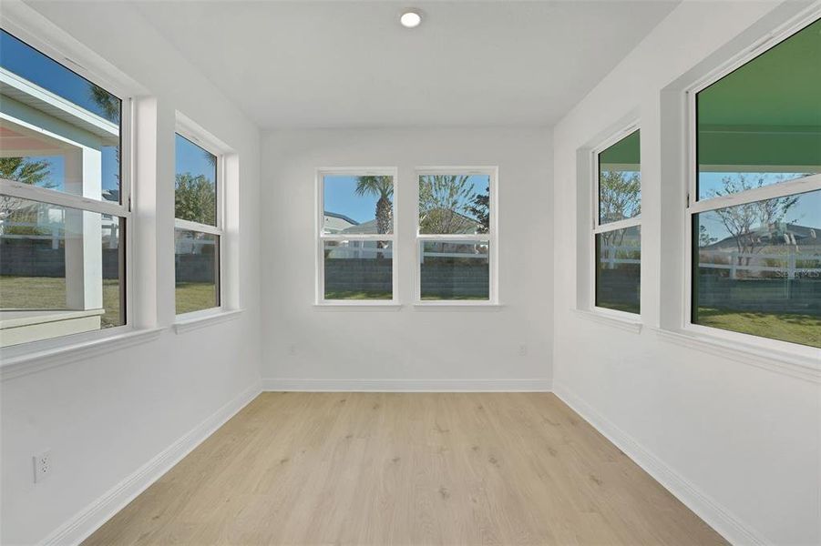 Spacious, unfurnished interior of a new home in Green Key Village, Lady Lake (Image 34).
